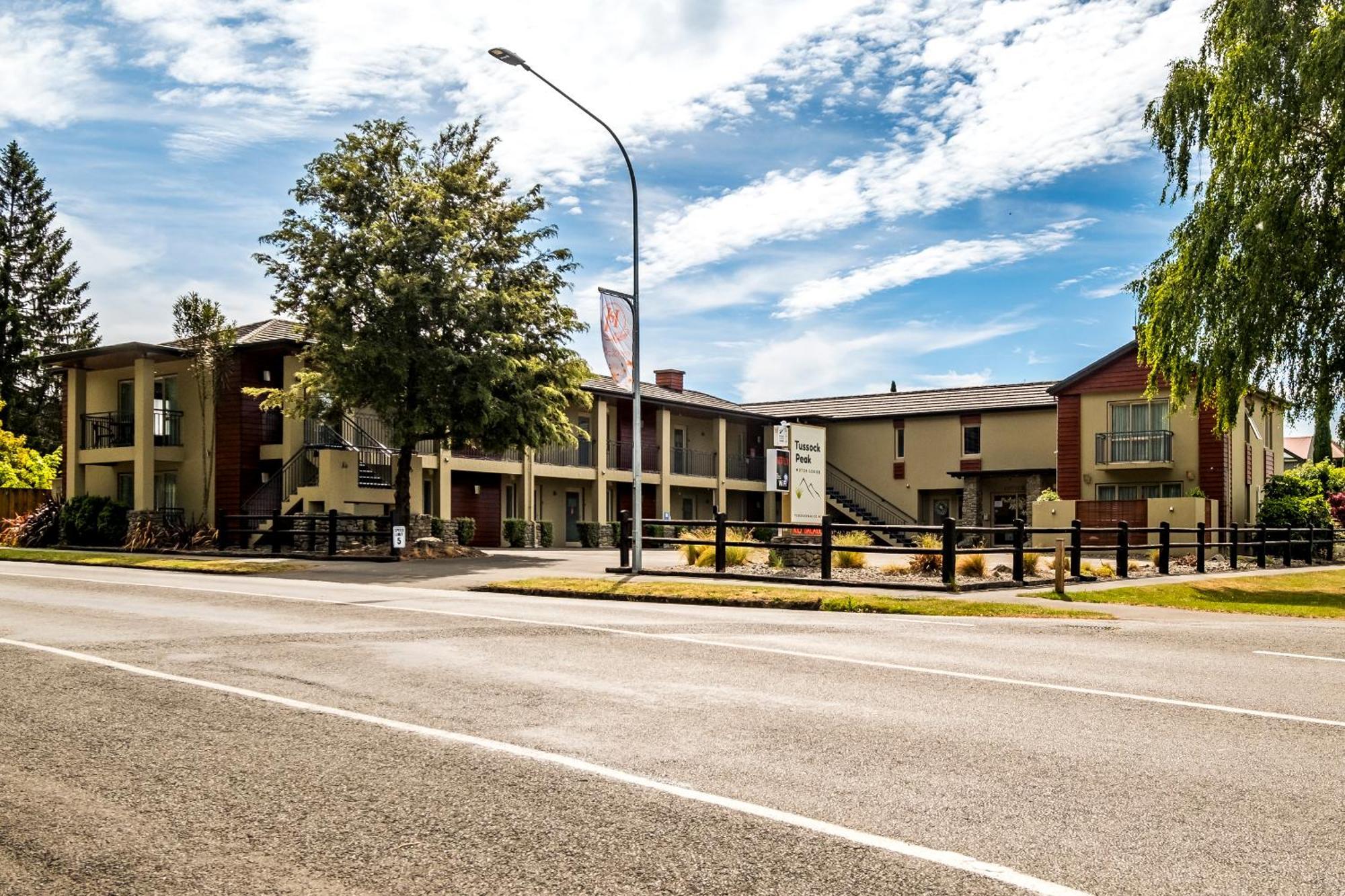 Tussock Peak Lodge Hanmer Springs Exterior foto